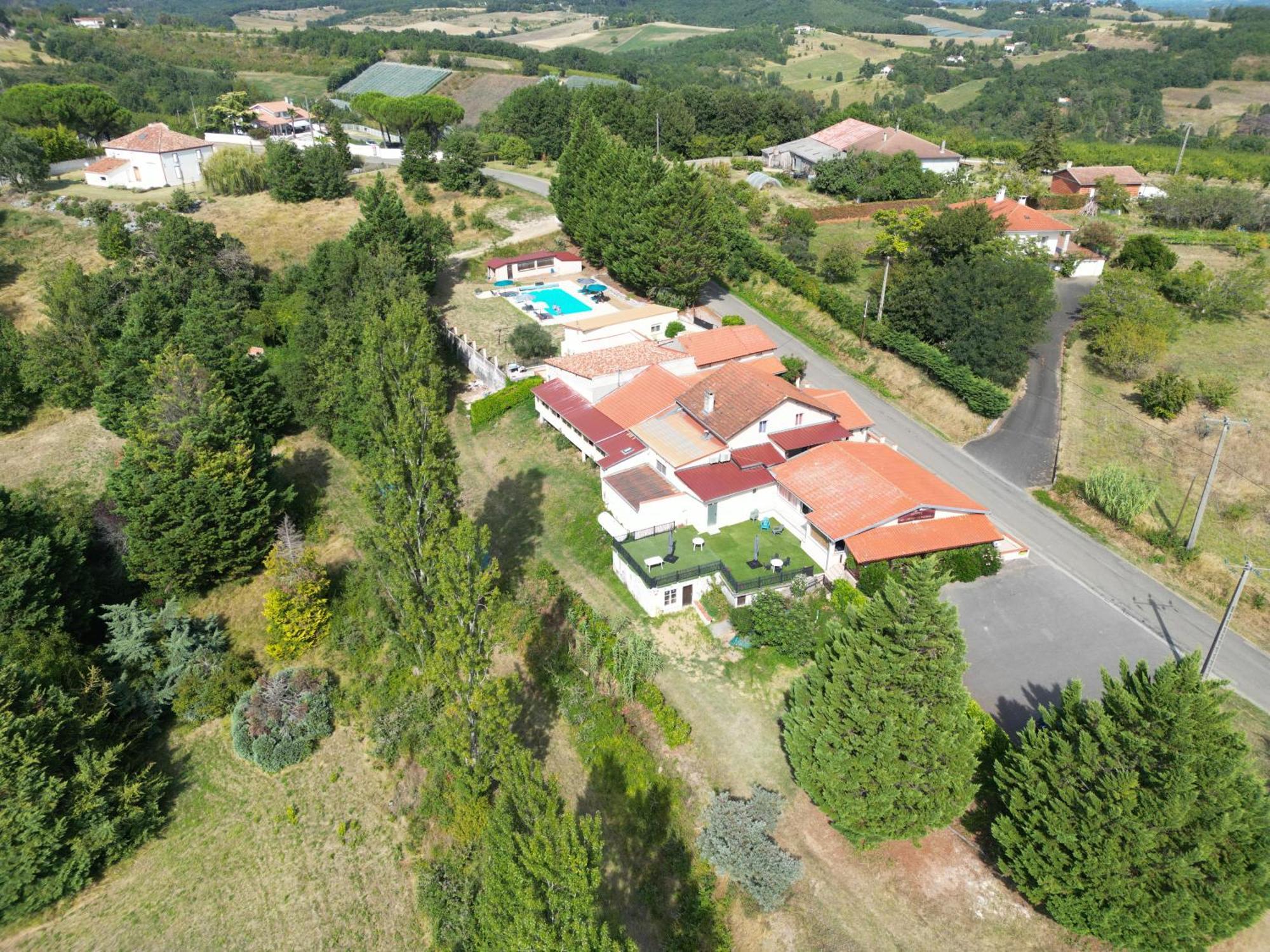 Logis Des Cretes De Pignols 호텔 모이작 외부 사진