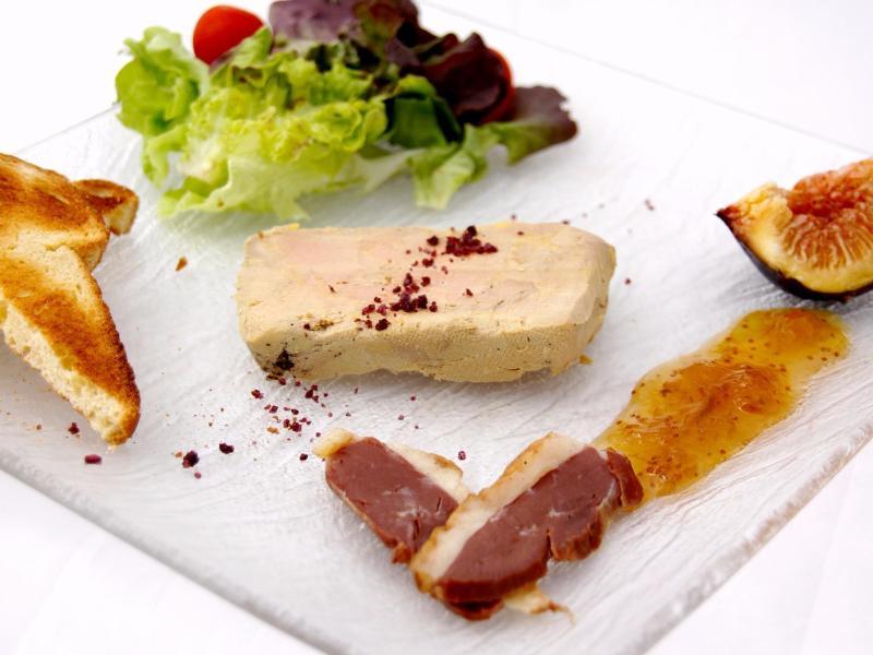 Logis Des Cretes De Pignols 호텔 모이작 외부 사진